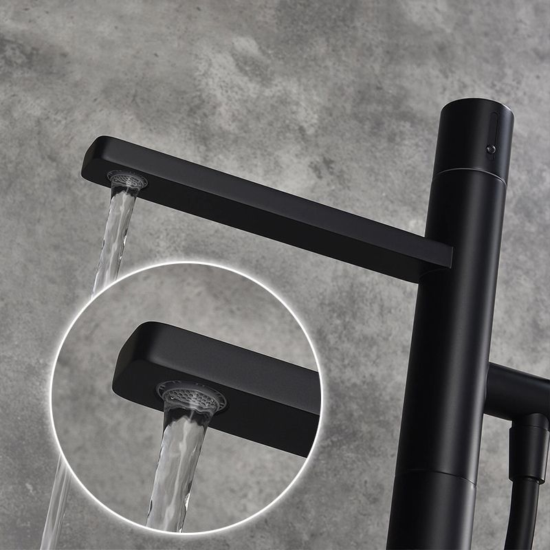 Floor Mounted Metal Freestanding Tub Filler High Arc Freestanding Bathtub Faucet