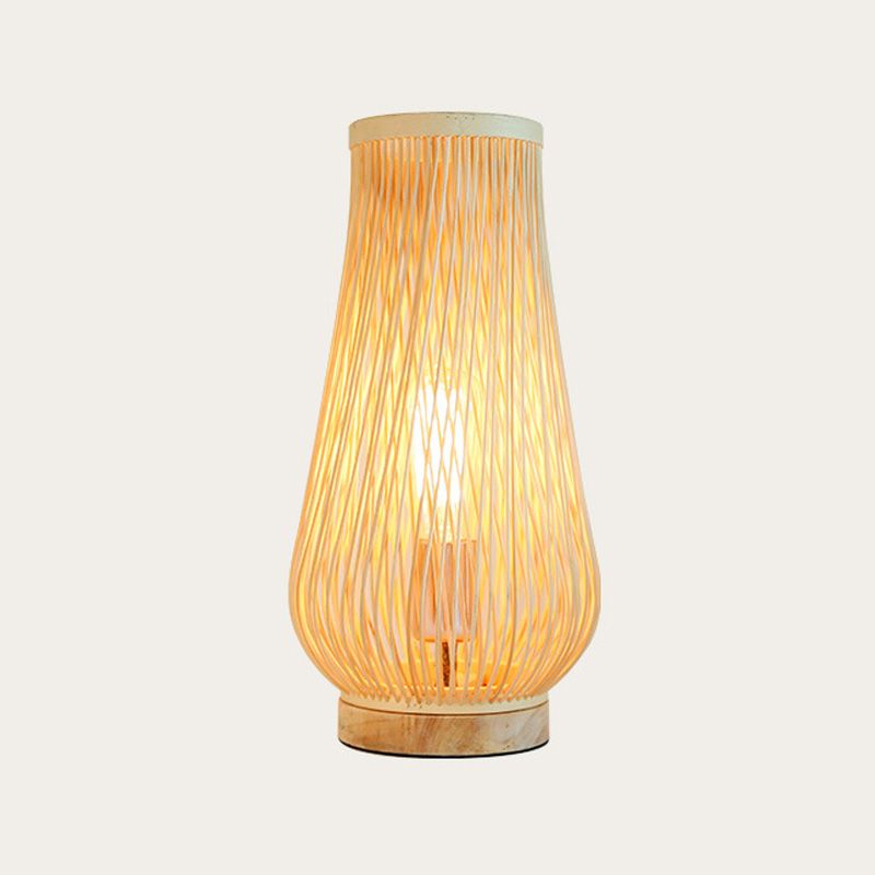 Lampada da tavolo per camera da letto a testa singola Lampada da scrivania beige in stile asiatico con paralume in bambù a goccia