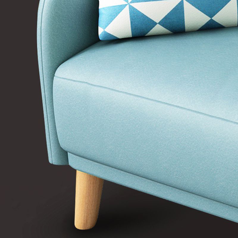Zeitgenössische genähte Kissen -Rücken -Couch Lieger Sofa mit Holzbeinen für Wohnung