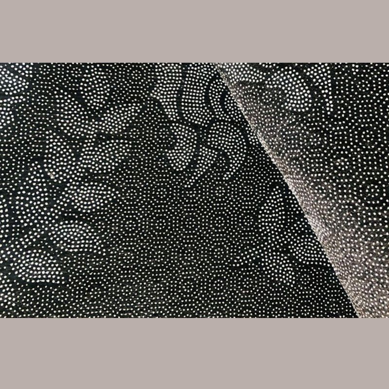 Stylish Triangle Pattern Area Rug Decorative Contemporary Polyester Rug Non-Slip Backing Indoor Carpet for Home Decor