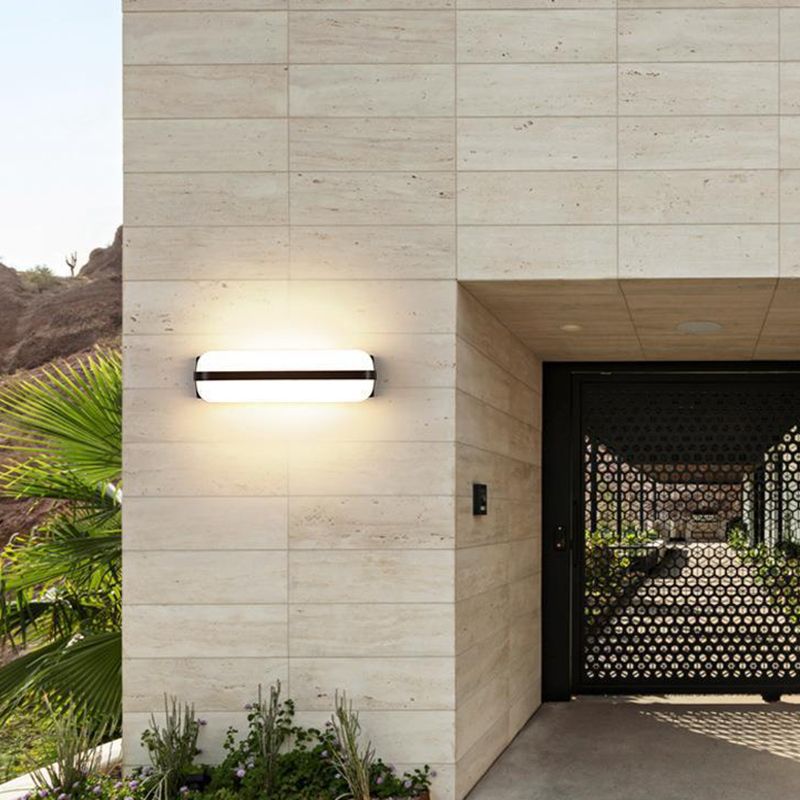 Simple Wall Sconce Waterproof Outdoor Sconce Light Fixture in Black