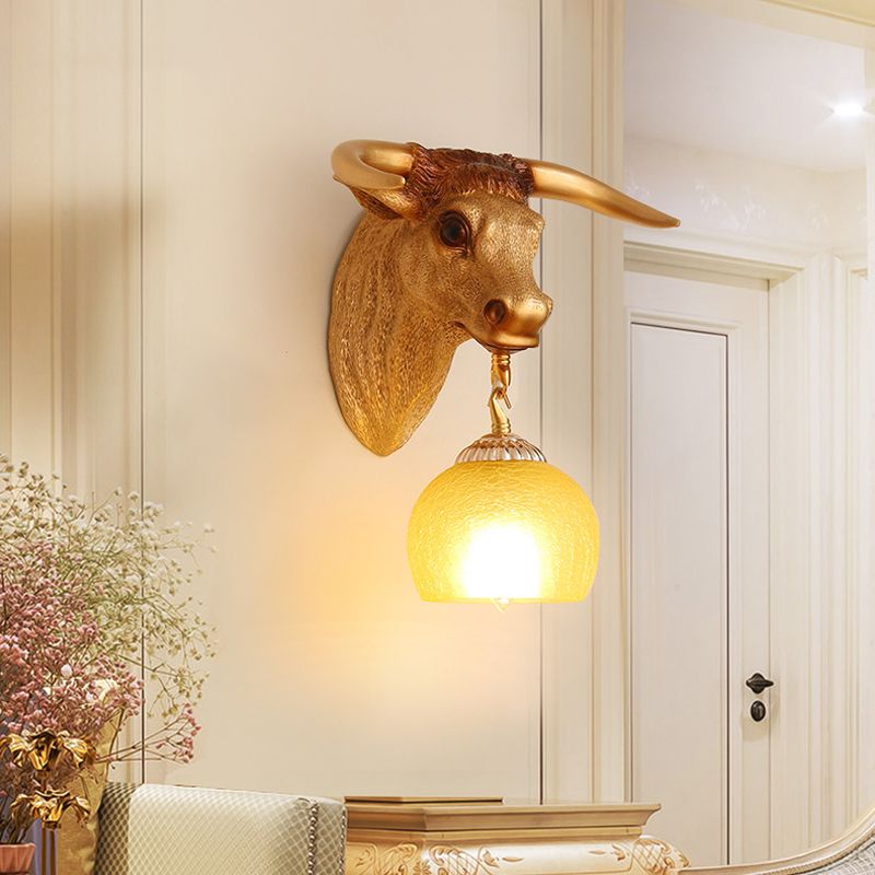 1-Head Resin Wall Light Fixture Country Gold Ox Head Wall Mounted Lamp with Ball Crackle Glass Shade