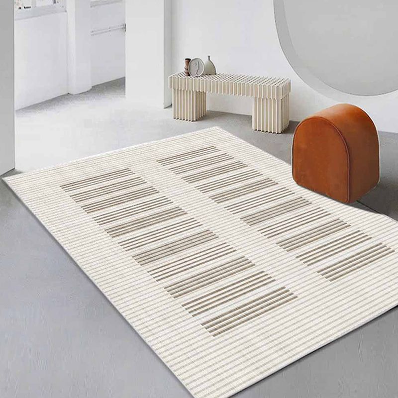 Causal Line Carpet Polyester Beige Carpet Tear Resistant Carpet for Living Room