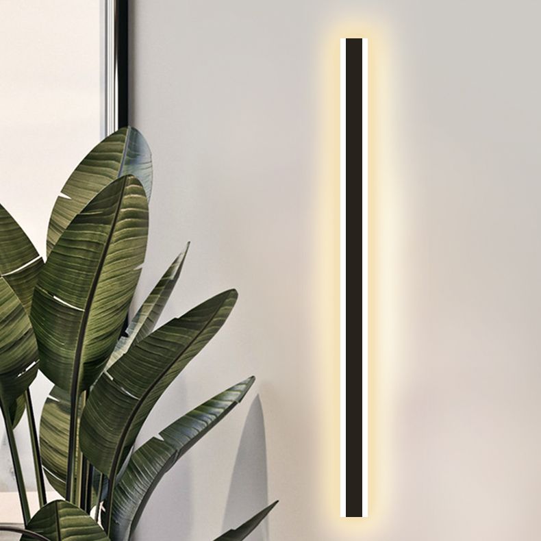 Metal Linear Shape Wall Light Modern Style 1-Light Wall Mounted Light