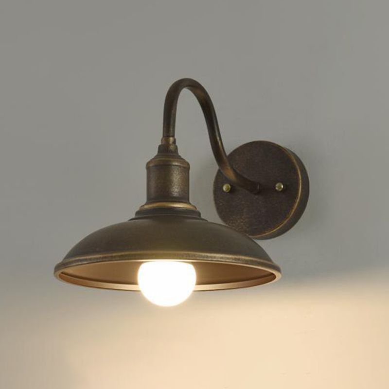 Industrielle Retro -Wandleuchte Schmiedeeisen -Scheunenwandlampe für Außenräume
