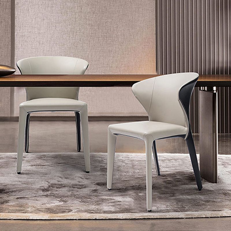 Chaise de salle à manger contemporaine, chaise d'appoint à oreilles avec 4 pieds en métal pour un usage domestique