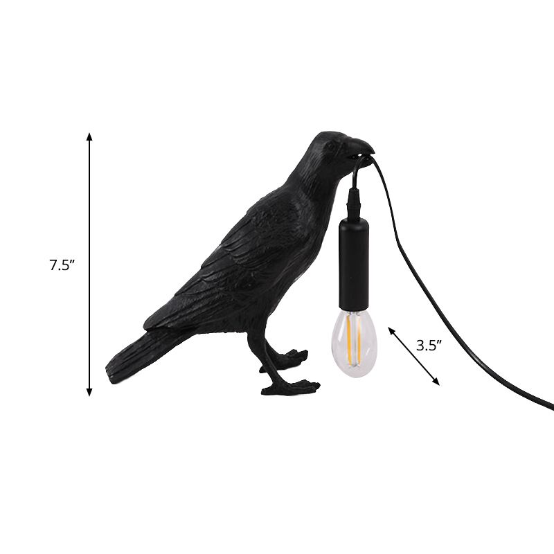Nordic Style Bird Shaped Desk Light 1 Light Resin Night Table Lamp in White/Black for Bedroom