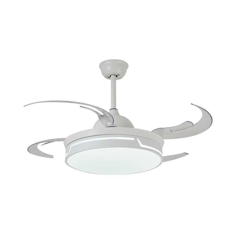 Metaalwitte plafondventilator Lamp Cirkel 42 "W LED Modernism Semi Flush Mount Light Watle voor slaapkamer, 8 bladen