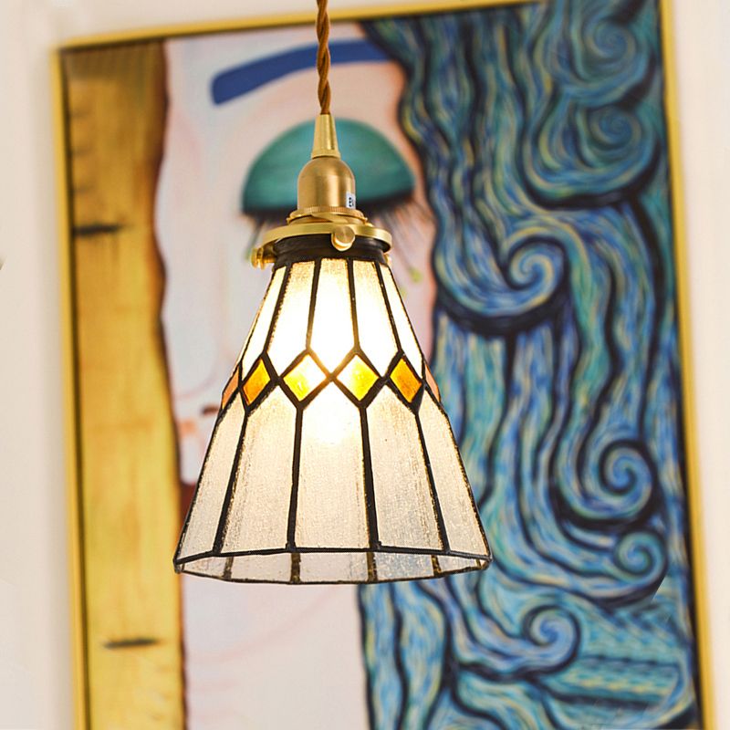 Tombra de vidrio de vidrio Tiffany Lámpara mini lámpara colgante de dormitorio de latón de latón con alambre colgante de 63 "