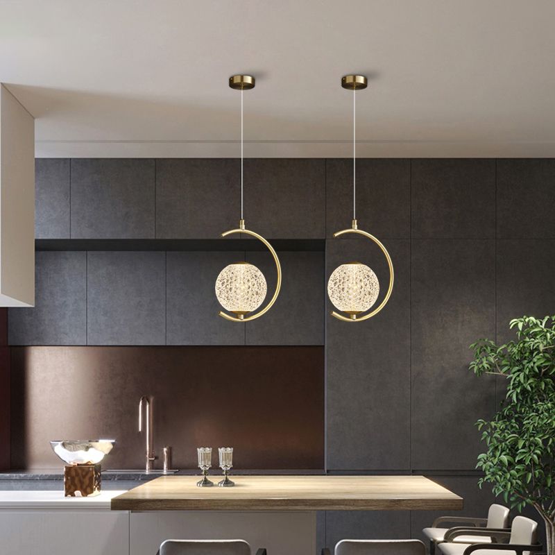 Pendre en forme de laiton Round Light Minimaliste LED Metal Suspension Light