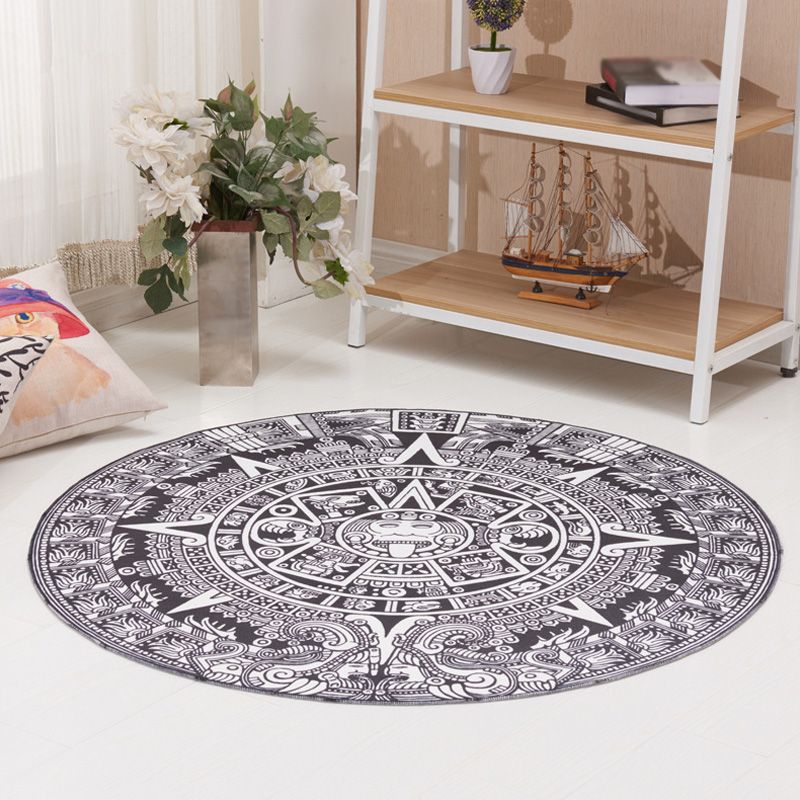 Alfombra de patrón floral vintage alfombra de poliéster azul y negro lavable para mascotas para mascotas de área sin deslizamiento para sala de estar para sala de estar