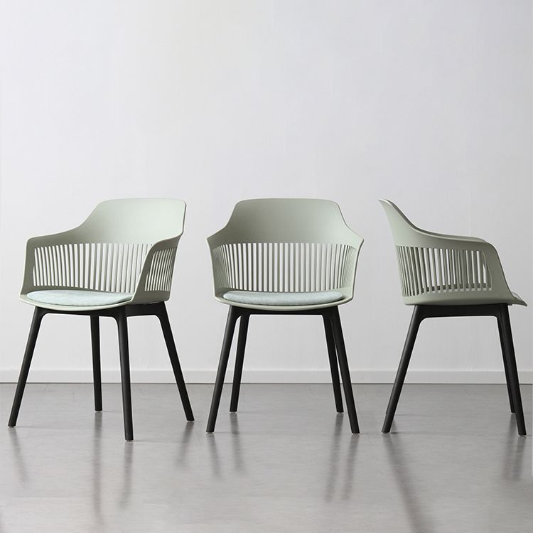 Chaise de salle à manger en plastique de Style nordique, chaise latérale à dossier Windsor pour usage domestique