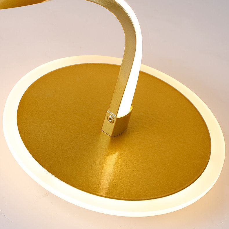 Lineare Halbflush -Berg helle moderne minimalistische Metall -LED -Decke Flush -Halterung für den Flur