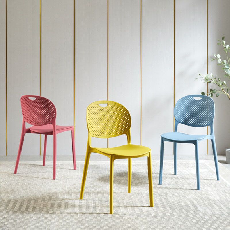 Sillas apilables modernas que cenan la silla sin brazos con las piernas plásticas para la cocina