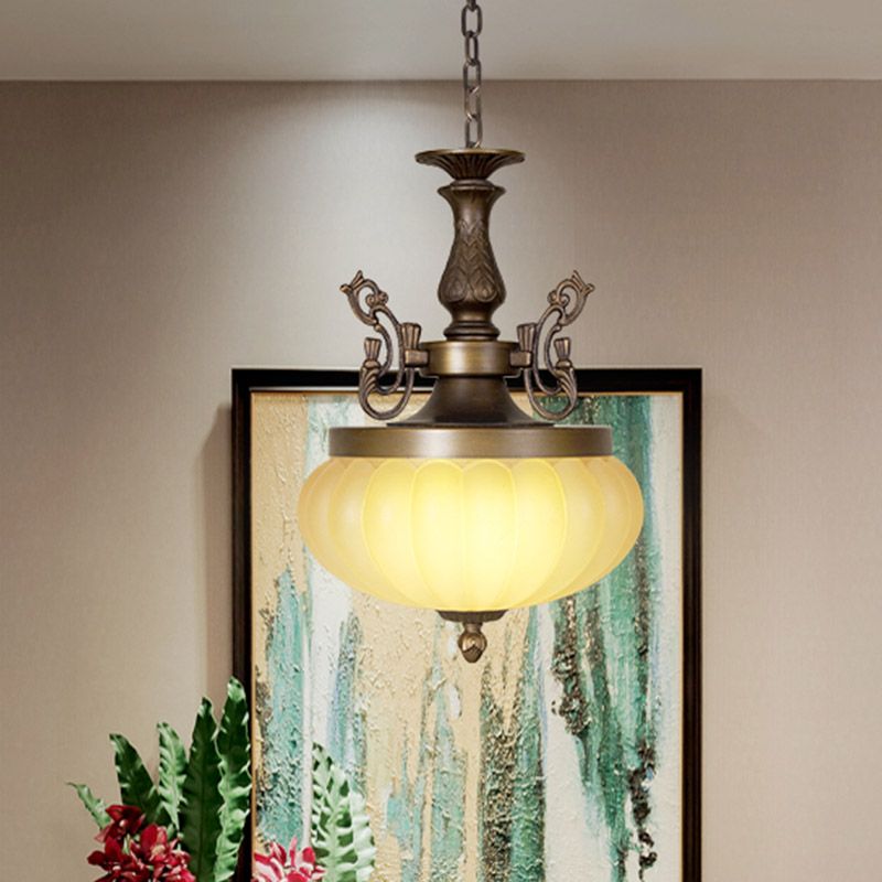 3-Kopf-Kürbis-Kronleuchter-Licht traditioneller Bronze gefrostetes Glasgehängnisleuchten