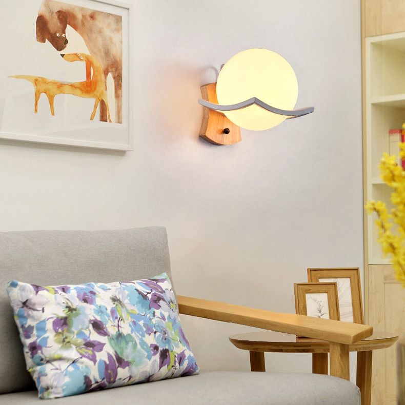Estilo nórdico de madera de montaje de pared de madera leche blanca tono de globo sencillez luz para el dormitorio para el dormitorio