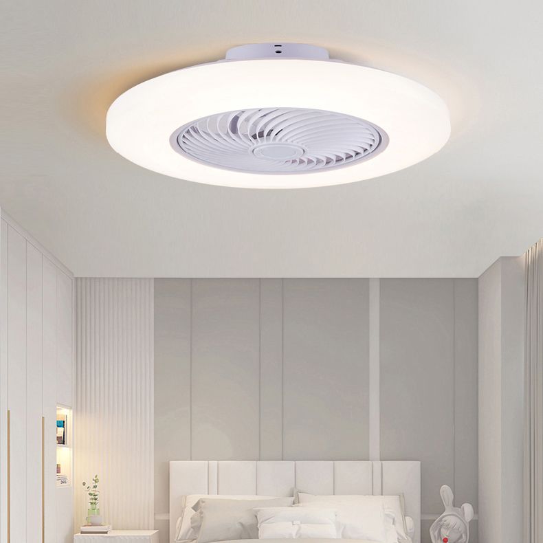 Acryl weiße LED -Deckenventilator Licht im modernen prägnanten Stil Eisen kreisförmiger Flush -Mount für Schlafzimmer