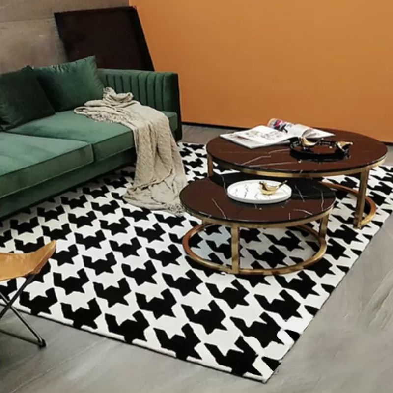 Modernist Houndstooth Pattern Rug White and Black Polyester Rug Non-Slip Pet Friendly Washable Are Rug for Bedroom