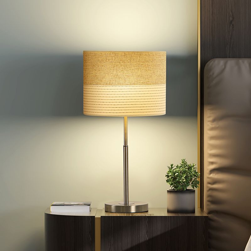 Tissu d'éclairage de nuit du cylindre contemporain 1 lampe de chevet de chevet à 1 lumière en gris crème