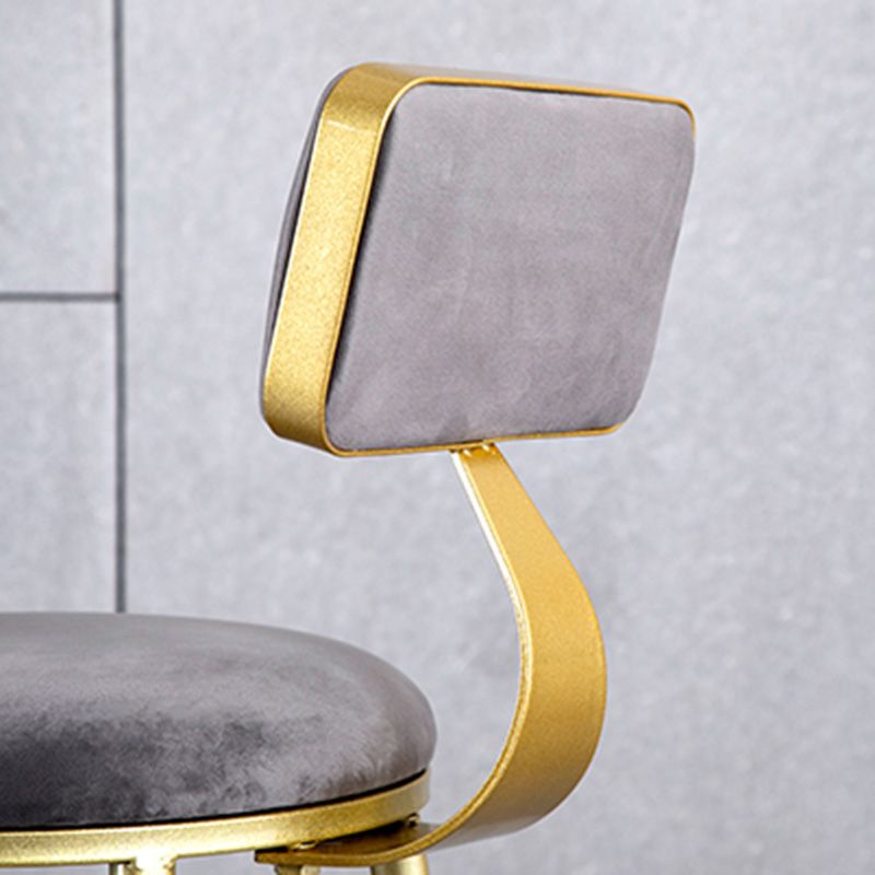 Glamlos -armlose Rückenlehneschalter Stuhl Stahl Café Stuhl mit Samtkissen und Pedal