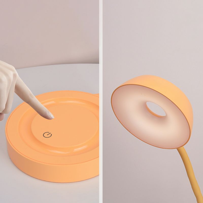 Macaron LED Table Lamp Flexible Gooseneck Nightstand Light with Plastic Shade