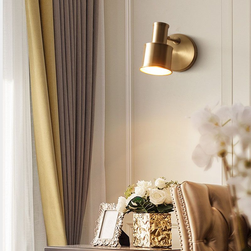 1-Licht-Halbzylinder-Schatten Wandleuchte postmoderne Wandbeleuchtung im Messing