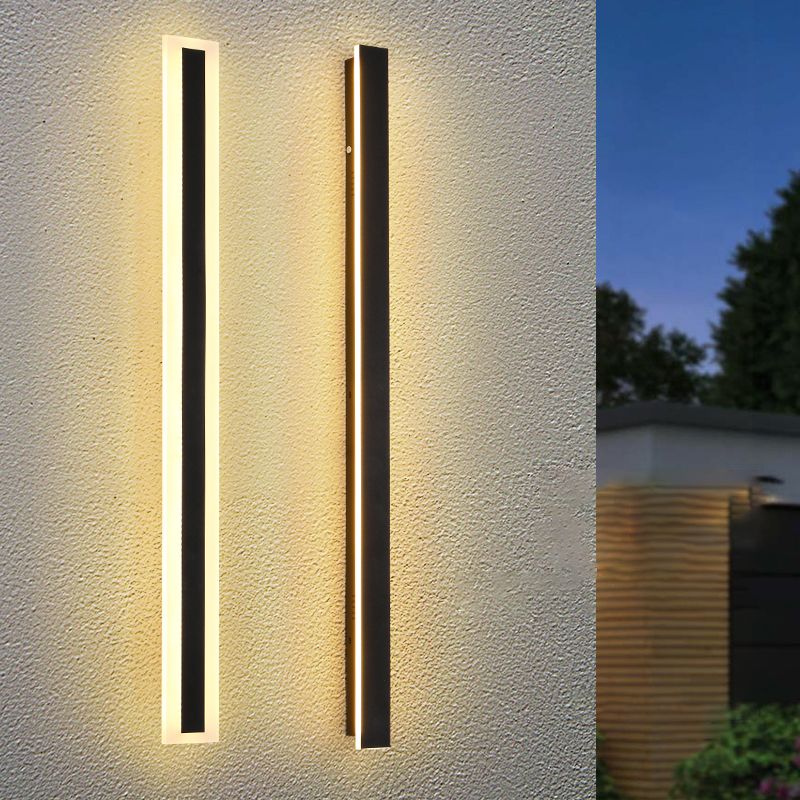 Metal Linear Shape Wall Light Modern Style 1-Light Wall Mount Light Fixture in Black
