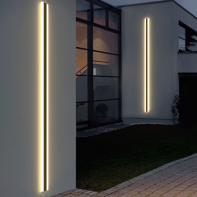 Metal Linear Shape Wall Light Modern Style 1 Light Wall Mount Lighting in Black