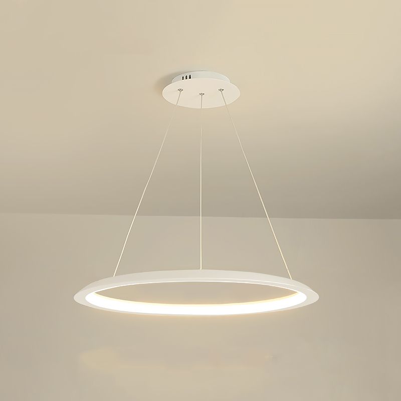 Metal Round Shape Flush Ceiling Light Modern Style 1 Light Flush Mount Lighting Fixtures