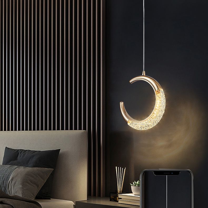 Modern Style Geometry Shape Hanging Light Metal 1 Light Hanging Light Fixture in Gold