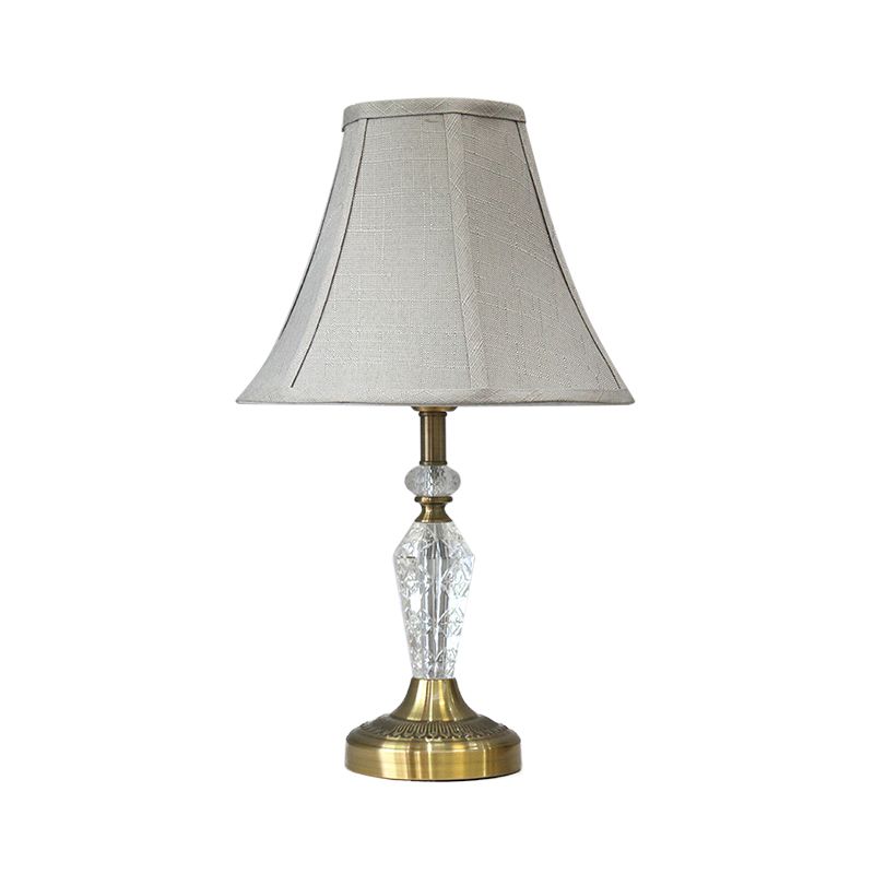 Lampada da comodino a 1 testa in tessuto contemporaneo con illuminazione a campana in cristallo con pannelli in grigio