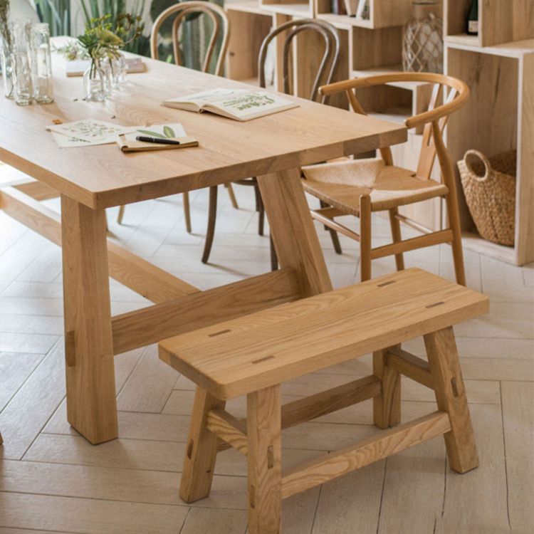 Tavolo da pranzo a rettangolo in legno massiccio in natura tavolo in legno contemporaneo con base di cavalletto