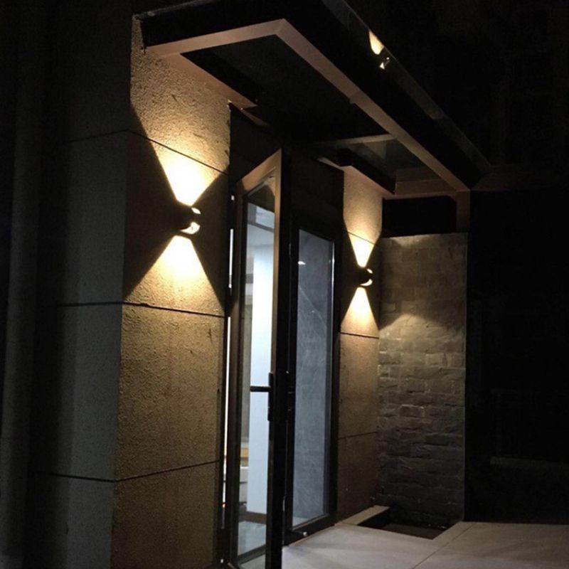 Polygon Shape Wall Light Modern Style Metal 2 Lights Sconce in Black
