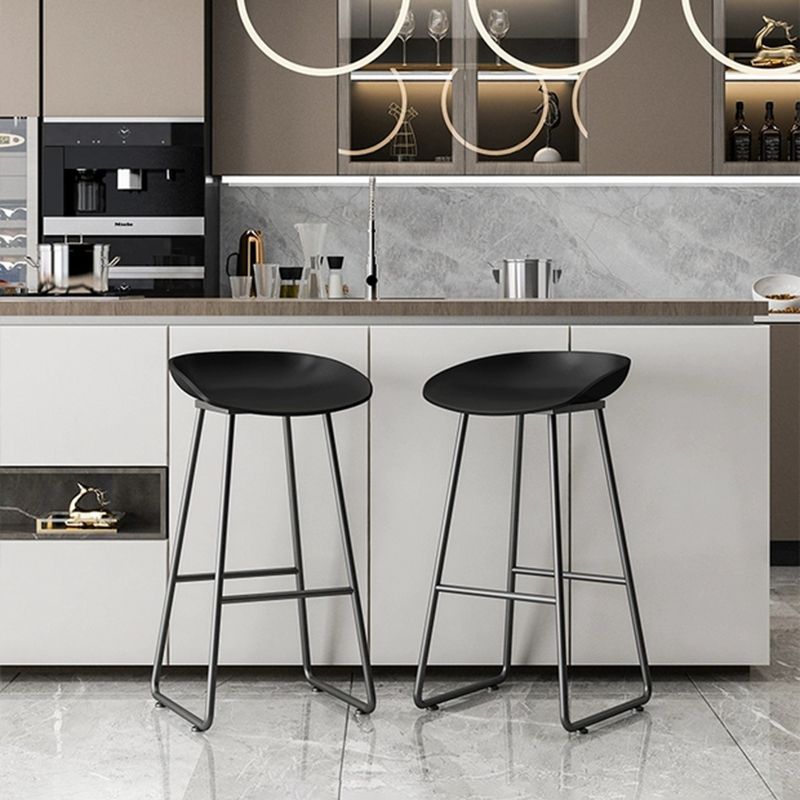 Industrial Indoor Barstool Iron Simple Tall Stool with Plastic Seat