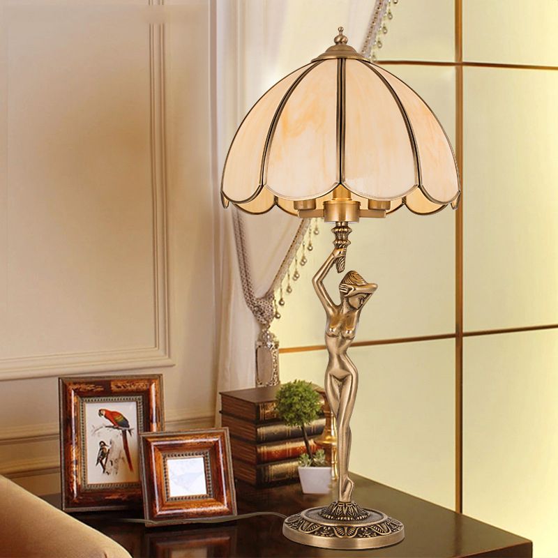 Mit überbrochener Schlafzimmer Nachtlampe Kolonialismus Beige Glas 2-Kopf-Goldtischbeleuchtung mit nackter Frau Basis