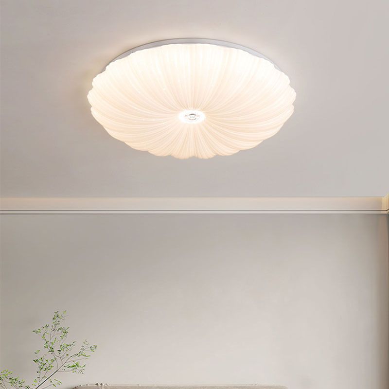 Round Shape Metal Flush Light Modern Style 1 Light Flush Mount Ceiling Lights in White