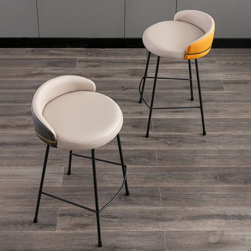 Taburete de bar moderno, taburete de bar de cuero sin brazos con reposapiés, base de metal