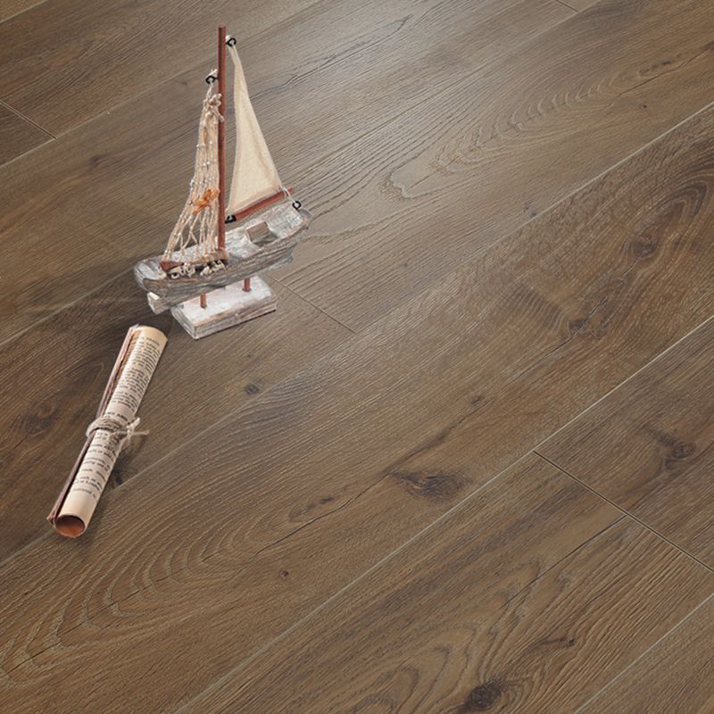 Brown Wood Laminate Flooring Scratch Resistance Matte Laminate Plank Flooring