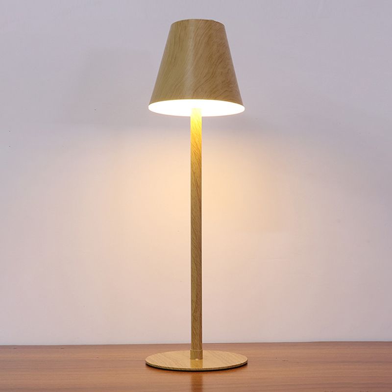 Zeitgenössische Tischlampe 1-Licht-LED-Metallkegel-Tischlicht für Esszimmer
