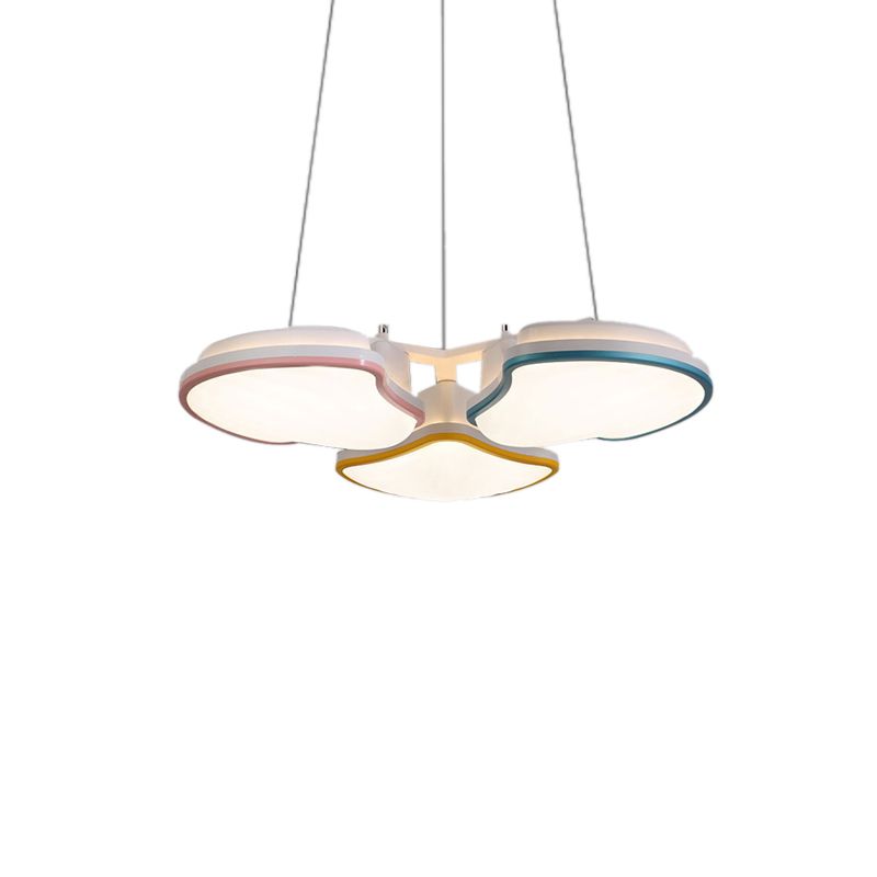 Iluminación colgante de dormitorio para niños de 3 jefes con tono de metal de hoja Multicolor LED colgante de colgante