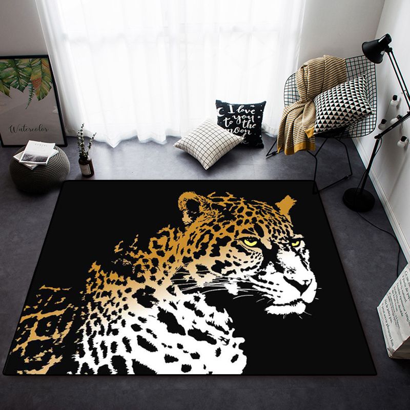 Black Modern Carpet Tiger Pattern Polyester Area Rug Stain Resistant Rug for Home Decor