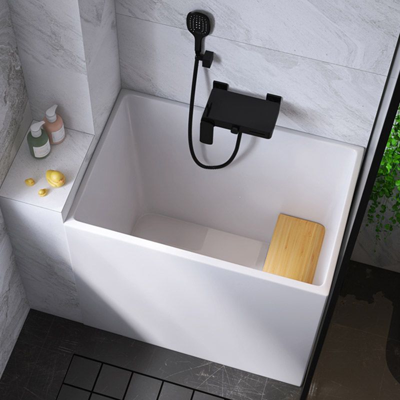 Modern Style Freestanding Bath Tub Rectangular Acrylic Soaking Bathtub in White