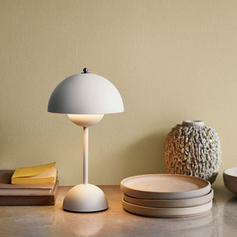 Nordic Bud Shape Table Lamp Colorful Touching Switch Table Lamp for Bedroom