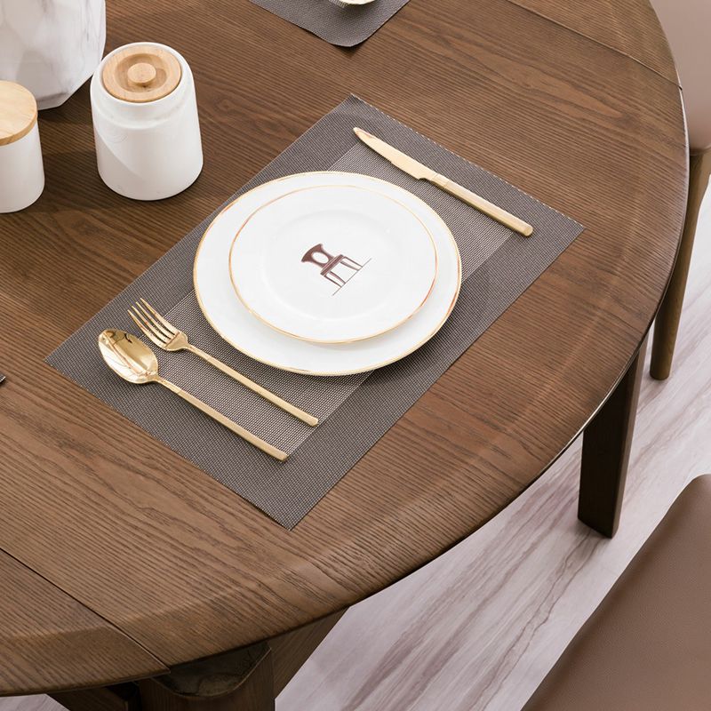 Modern Style Brown Dining Table Round Solid Wood Dining Table with 4 Legs