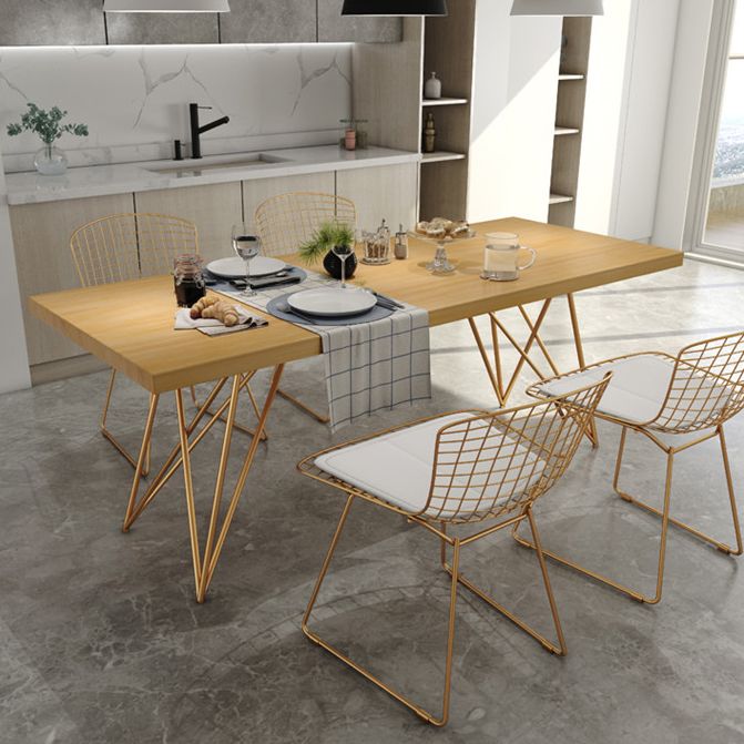 Traditional Luxury Rectangle Dining Room Table Pine Solid Wood Table with 4 Metal Legs