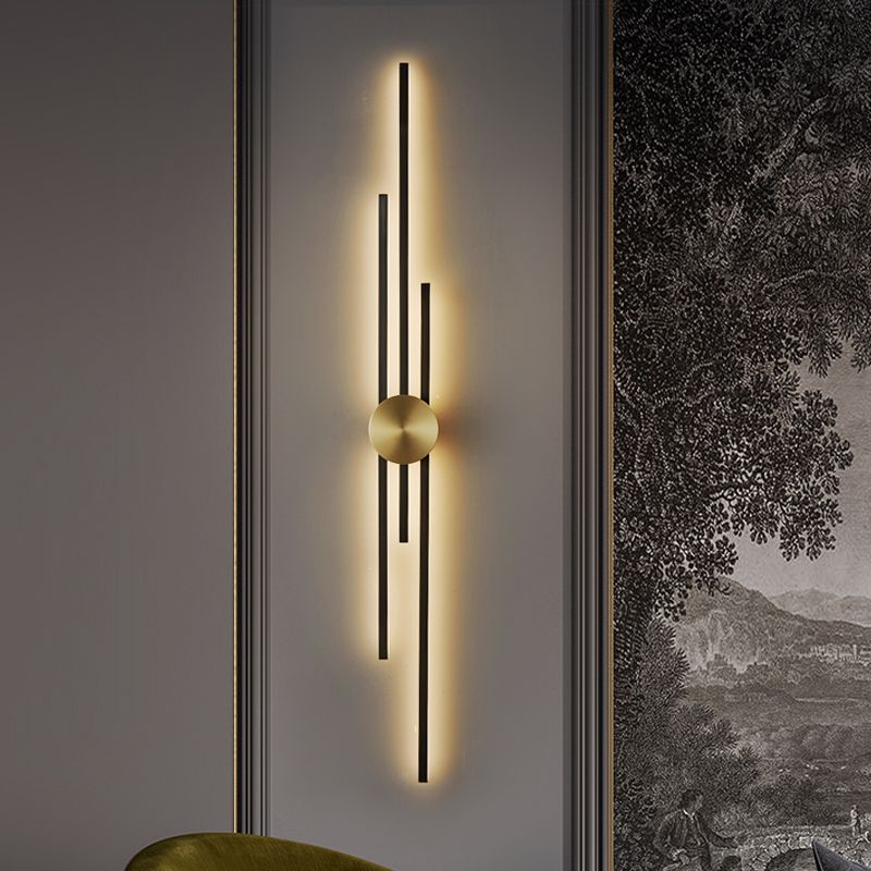 Metal Linear Shape Wall Light Modern Style Multi Lights Wall Mount Light Fixture