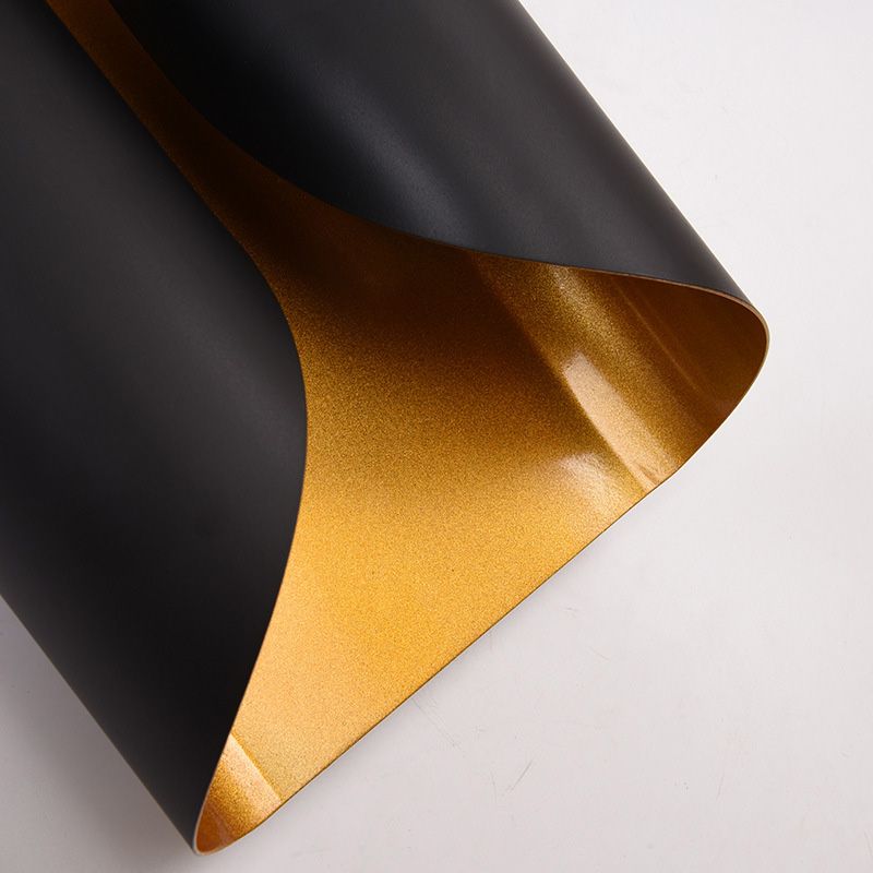 Lampada a parete in metallo curvo a parete contemporanea in stile oro-nere dell'illuminazione da parete