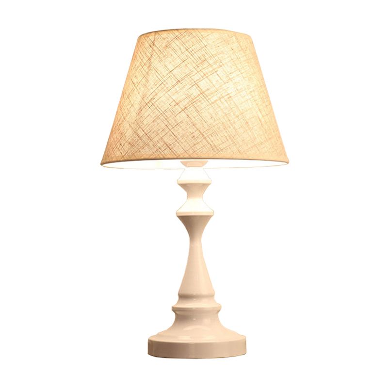 Nordic Empire Shade Night lampe Tissu à la lampe 1-Light Light Light avec cylindre / base de larme en noir / blanc
