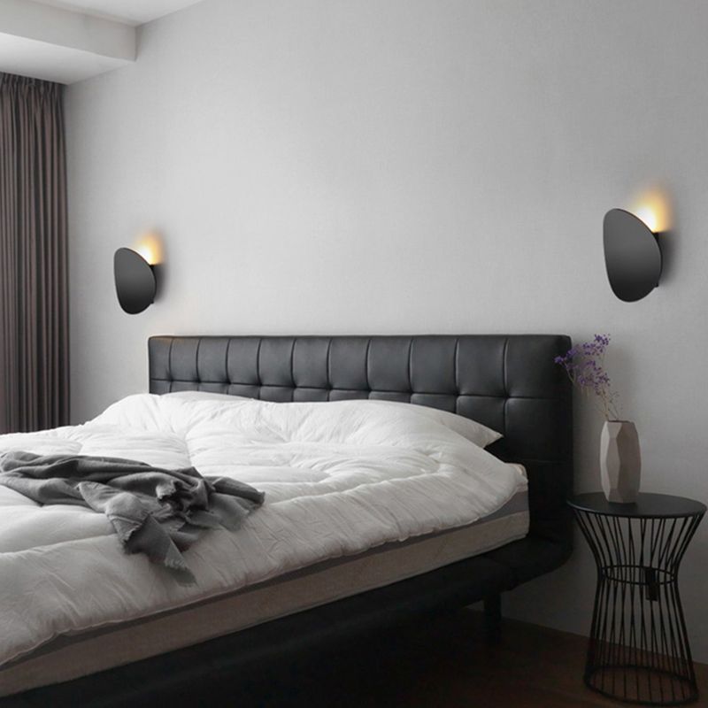 Circular LED Single Wall Lamp in Modern Simplicity Aluminium Wall Light for Interior Spaces