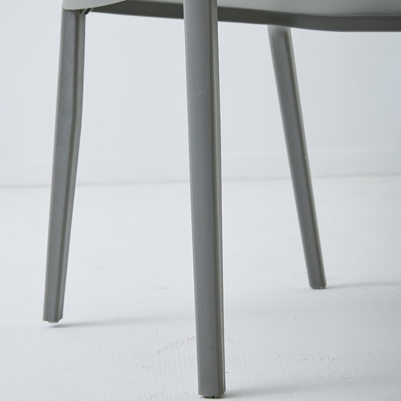 Chaise latérale de restaurant en plastique scandinave, couleurs bonbon, chaise de salle à manger à dossier ouvert